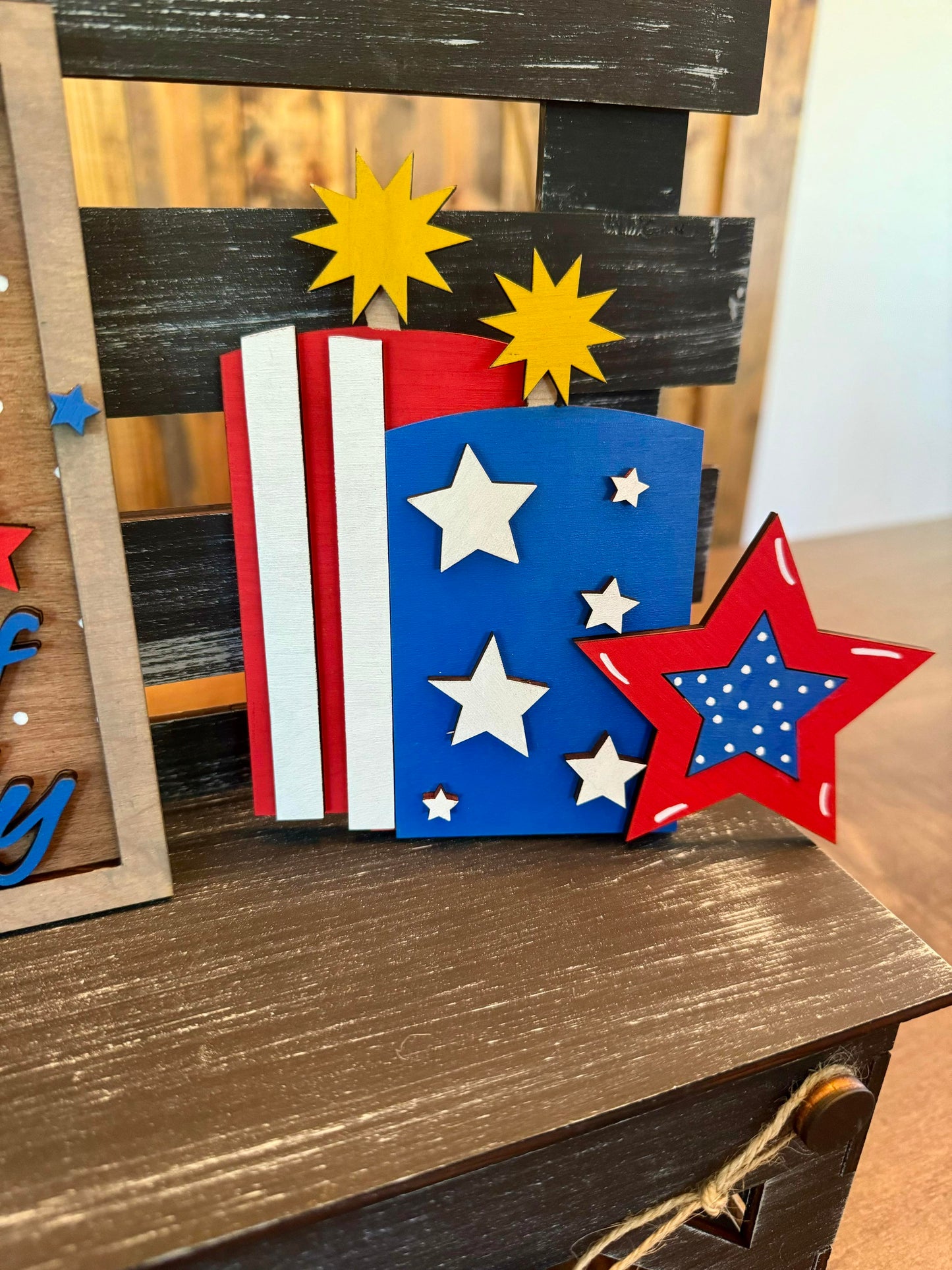 3D Tiered Tray Decor - Happy 4th of July