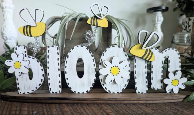 3D Standing Bloom with flowers and bees Display