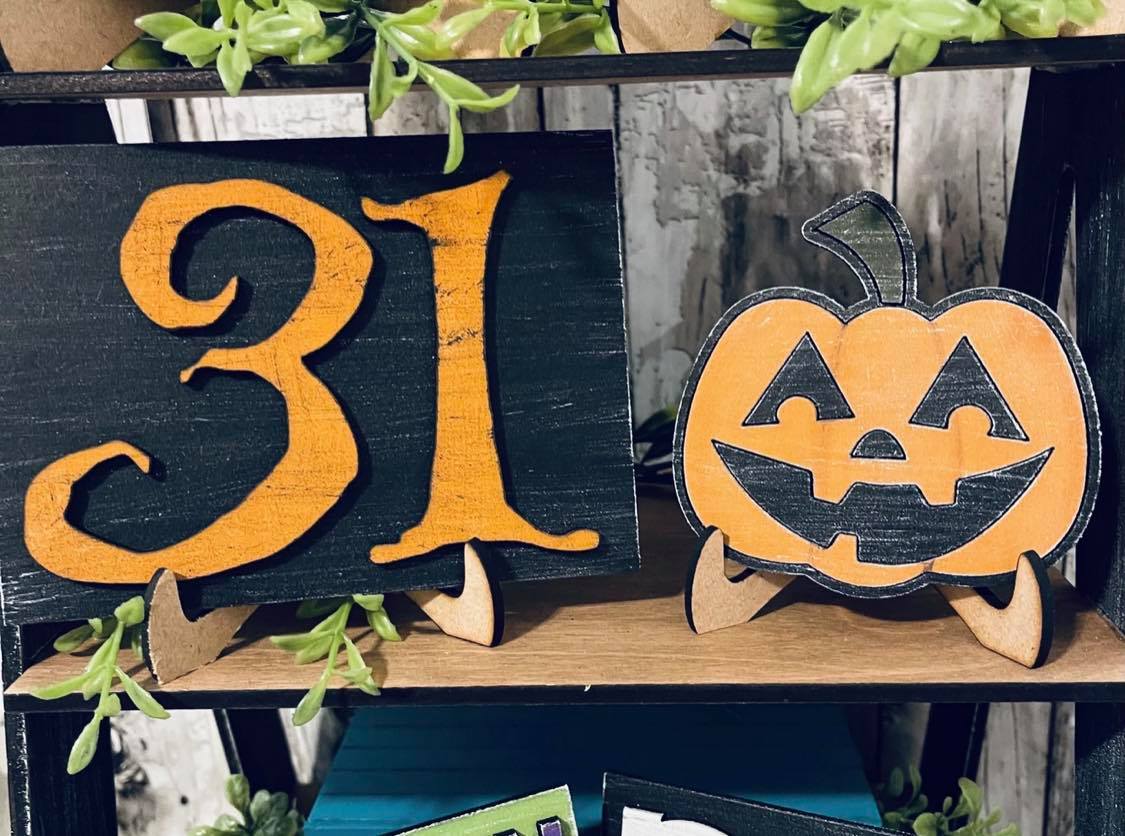 3D Tiered Tray Decor - Cute Halloween