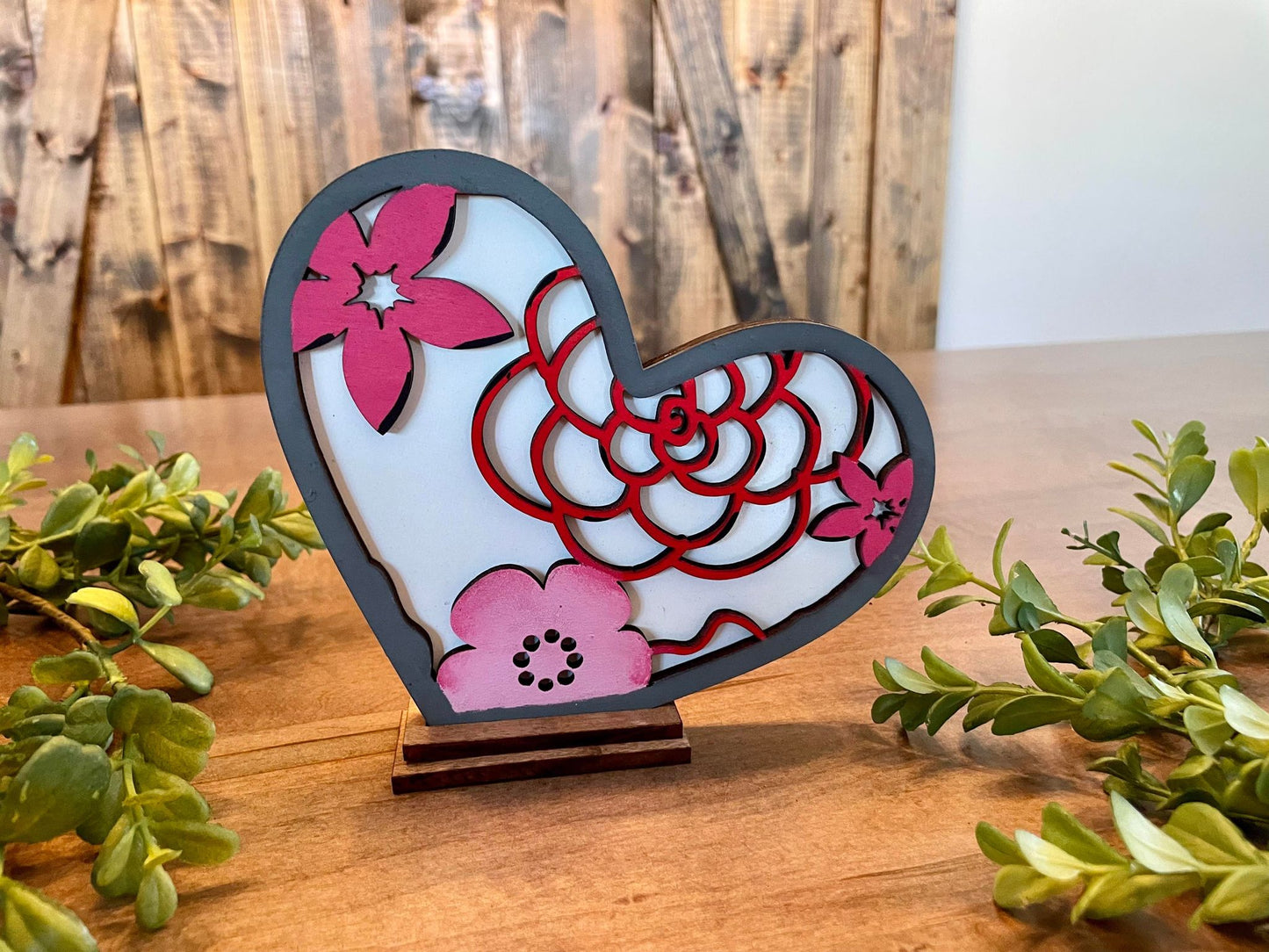 3D Decorative Standing Heart - Medium