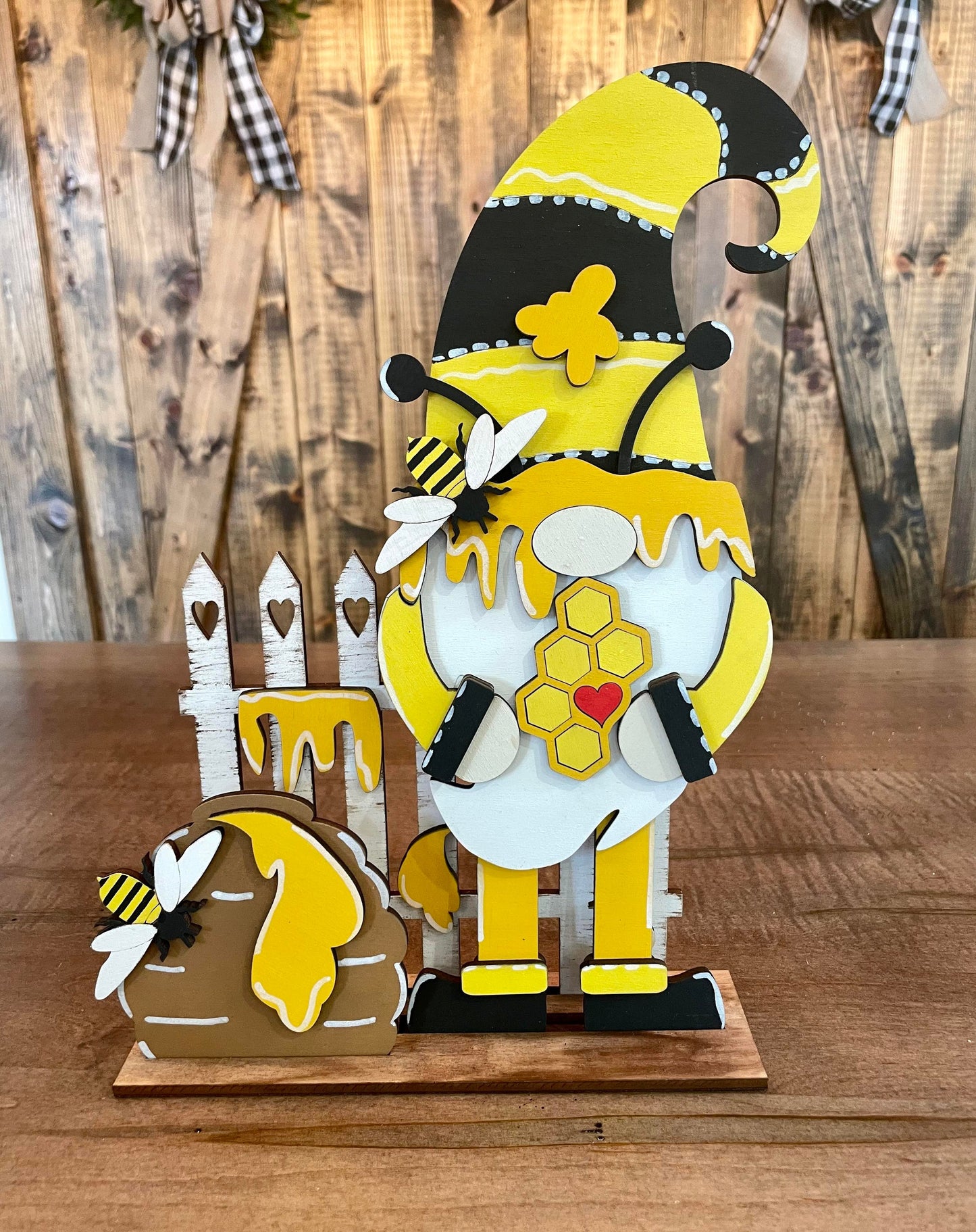 3D Standing Bee Gnome