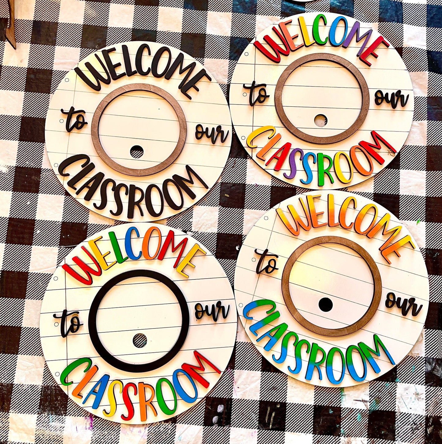 3D Interchangeable Welcome to our Classroom Round (paper background) BASE