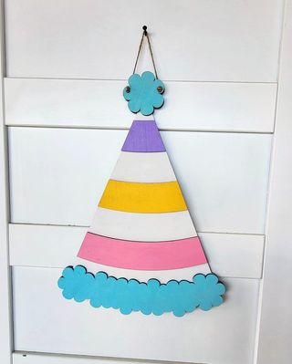 3D Party Hat Hanger