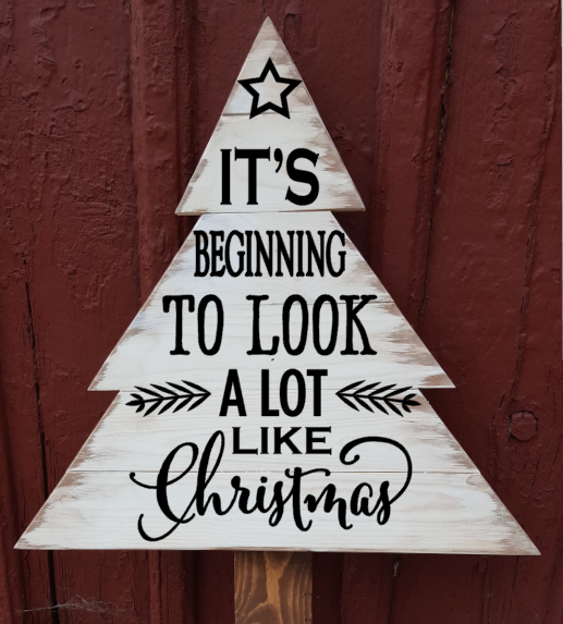 Christmas tree - It's beginning to look alot like Christmas