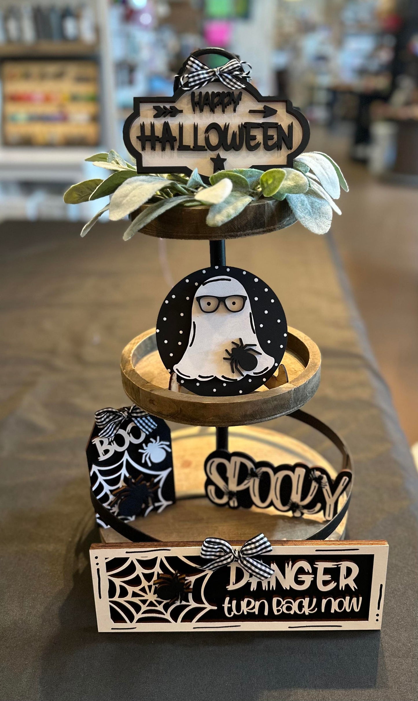 3D Tiered Tray Decor - Spooky Ghosts