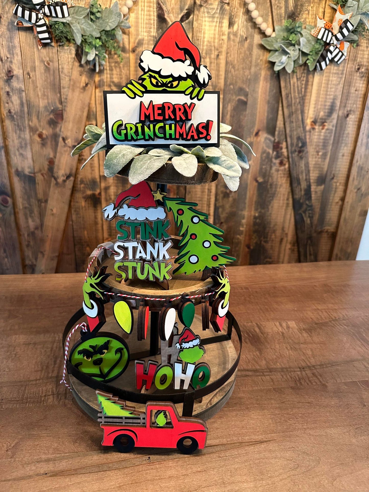 3D Tiered Tray Decor - Mean one - Merry Grinchmas
