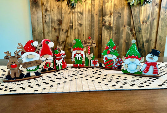 3D Christmas Standing Small Gnomes