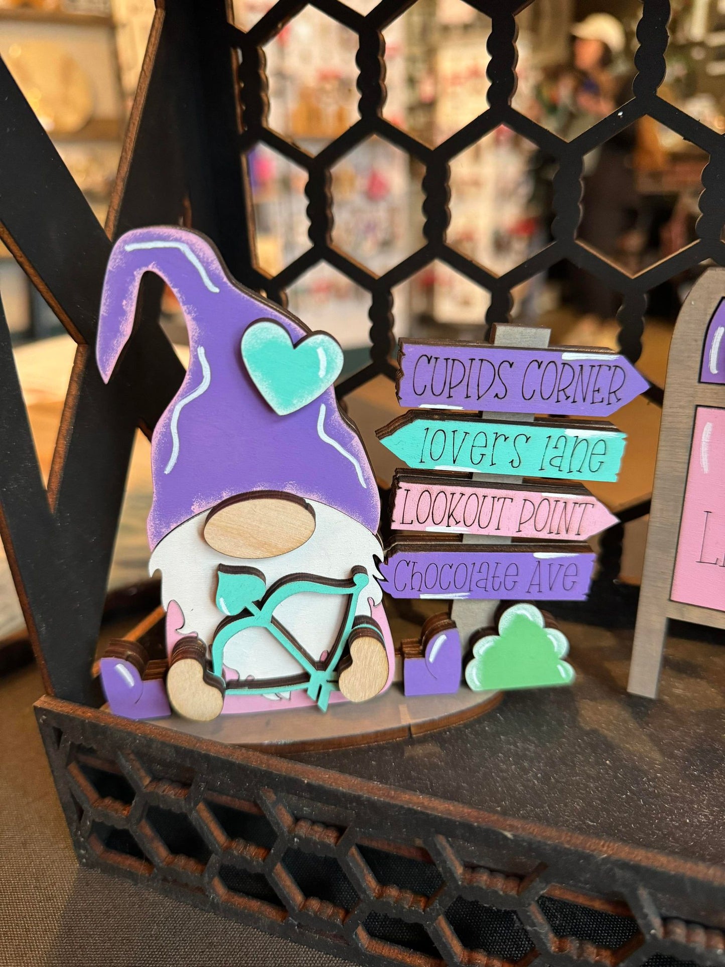 3D Tiered Tray Decor - Valentine's Day Gnome Kissing Booth