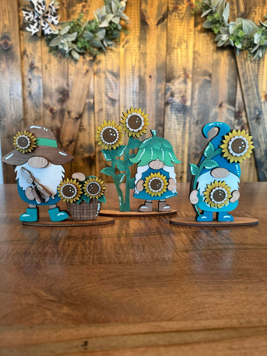 3D Sunflower Standing Small Gnomes