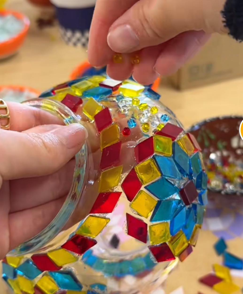 Mosaic glass lamp workshop