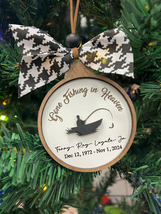 Ornament - Gone fishing in heaven - Name and Dates