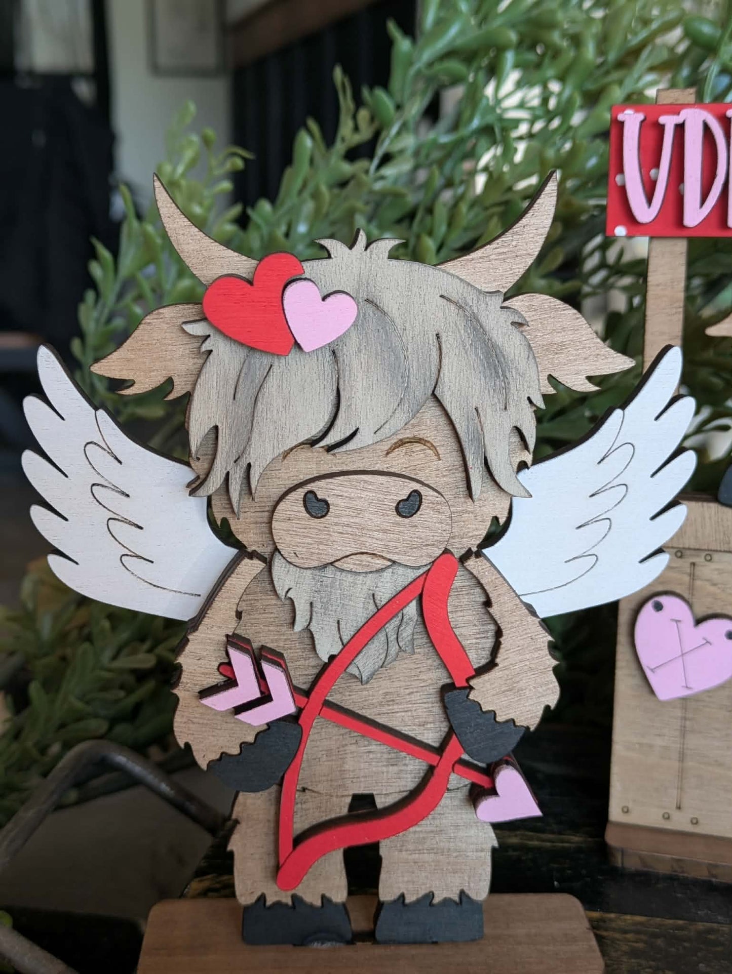 3D Standing Valentine's Day Cows