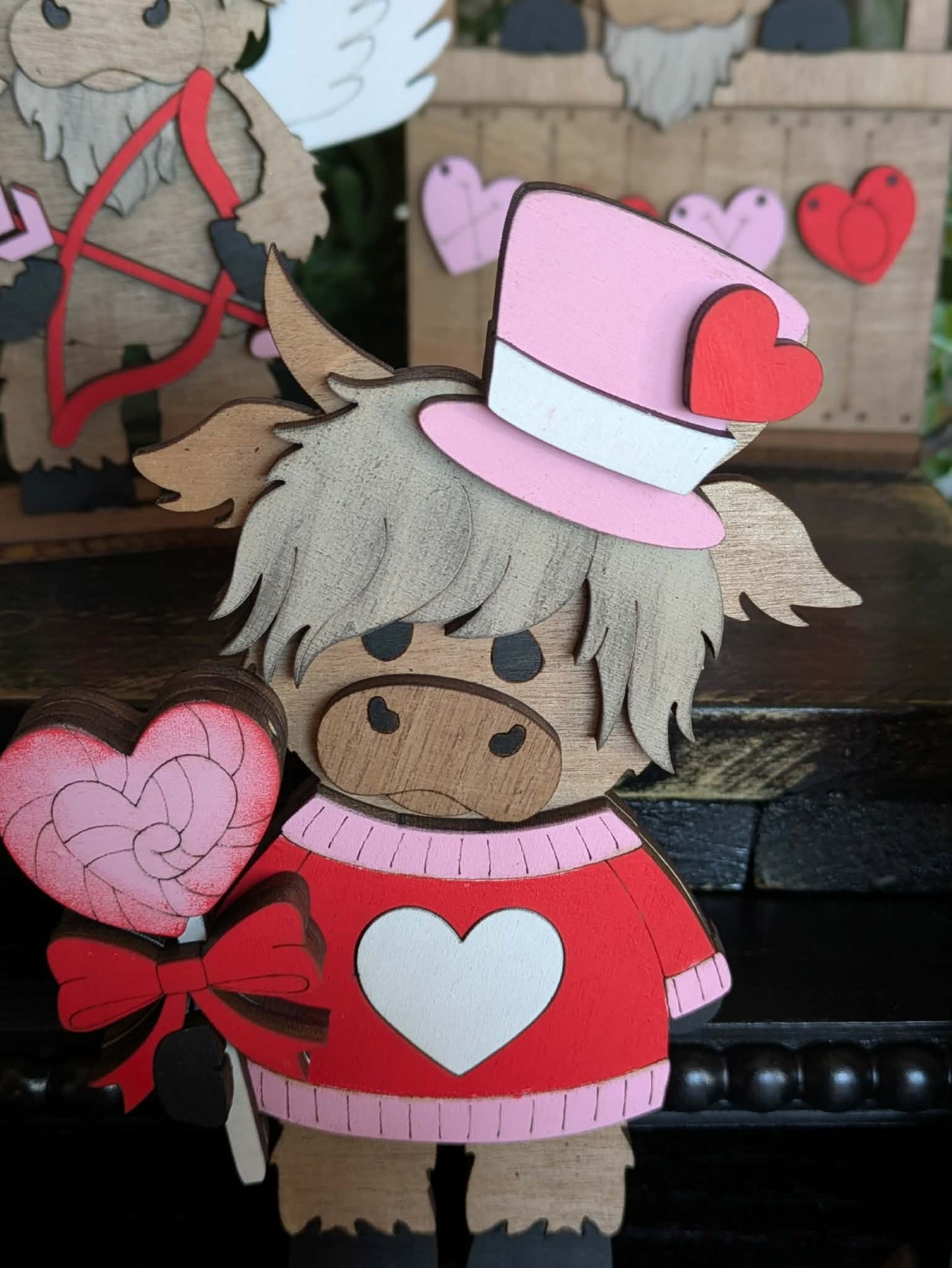 3D Standing Valentine's Day Cows