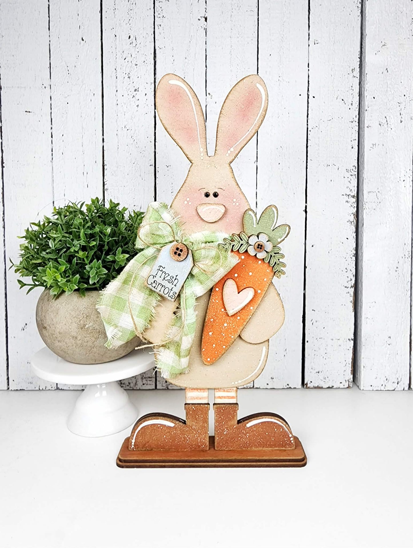 3D Standing Bunny Fresh Carrots