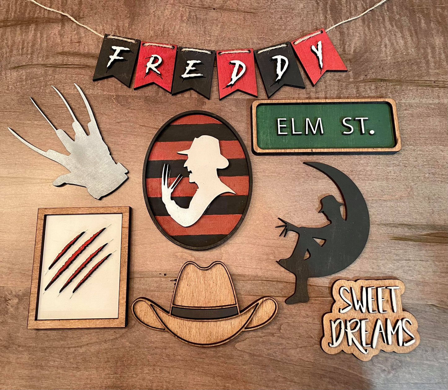 3D Tiered Tray Decor - Freddy