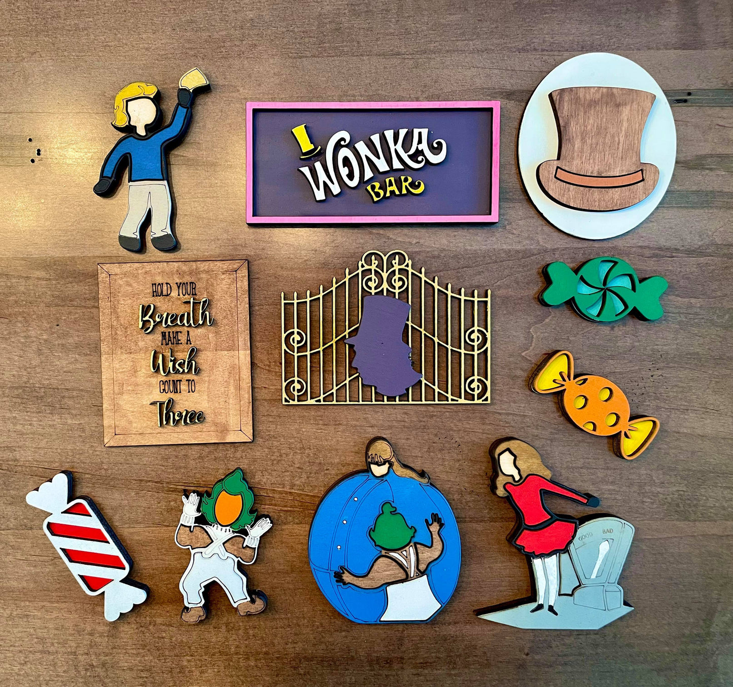 3D Tiered Tray Decor - Willy Wonka