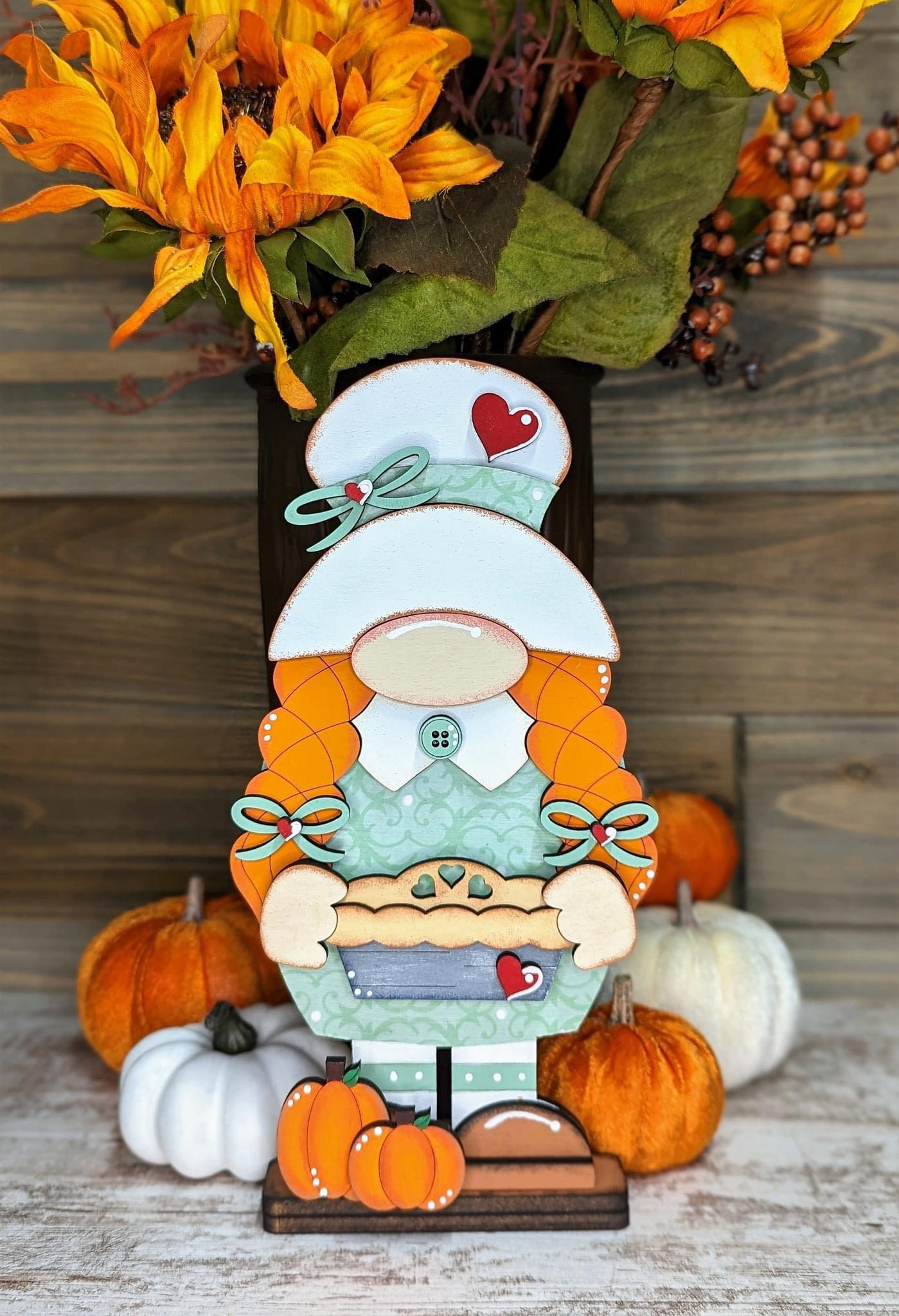 3D Standing Thanksgiving Girl Gnome with Pie