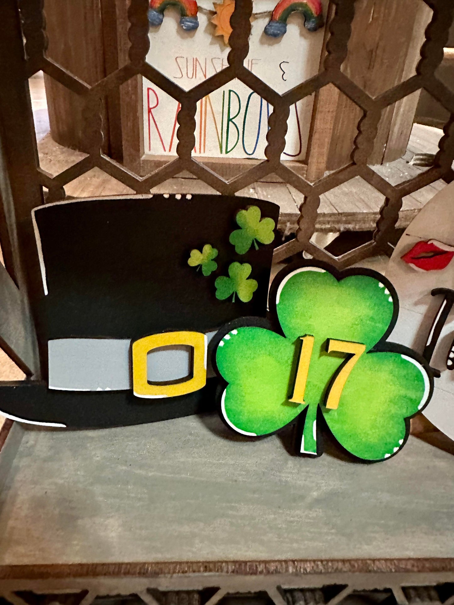 3D Tiered Tray Decor - Kiss me I'm Irish