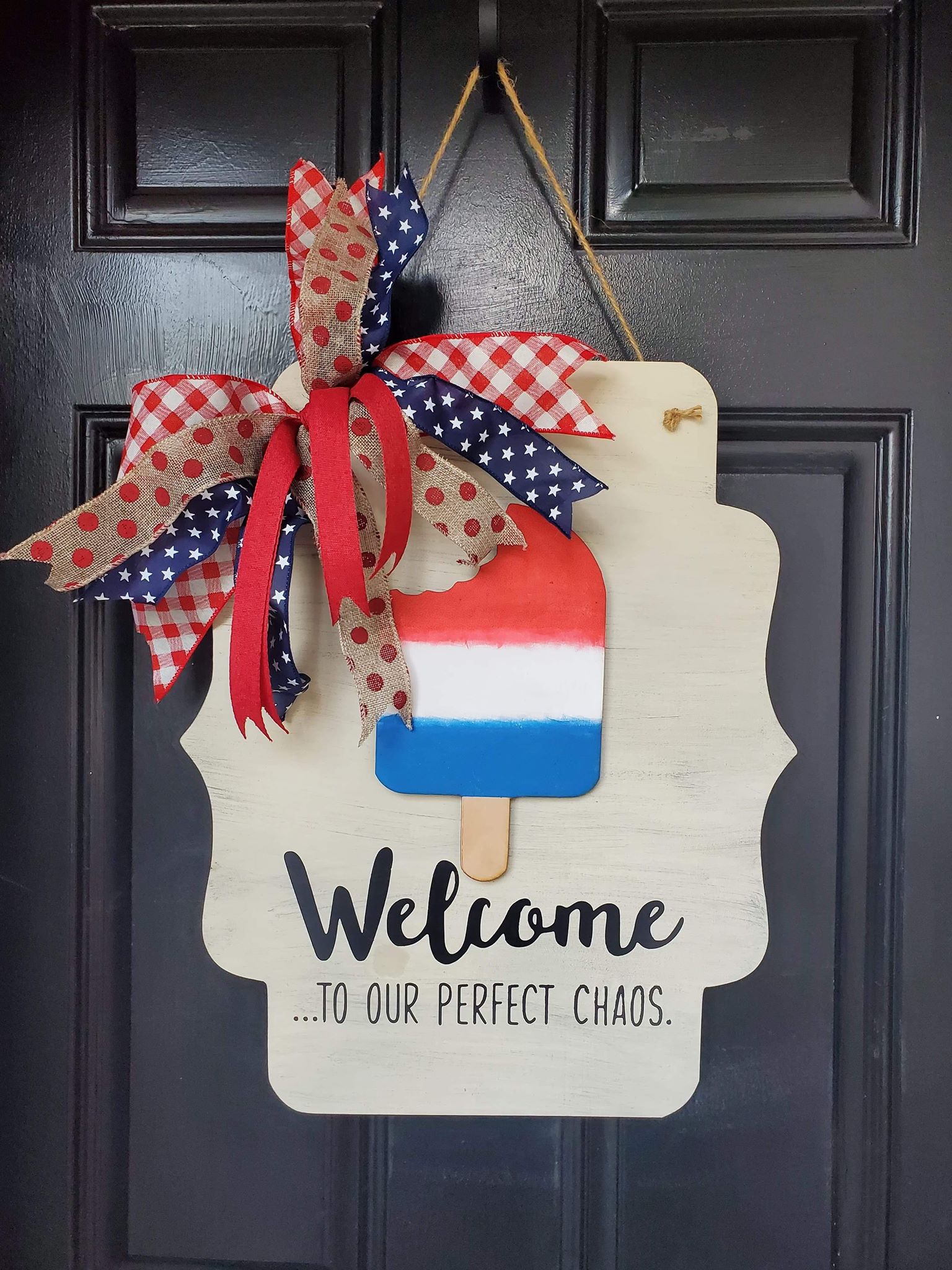 3D Seasonal interchangeable Scalloped Door Hanger-Welcome to our perfect chaos (LARGE 3D PCS)