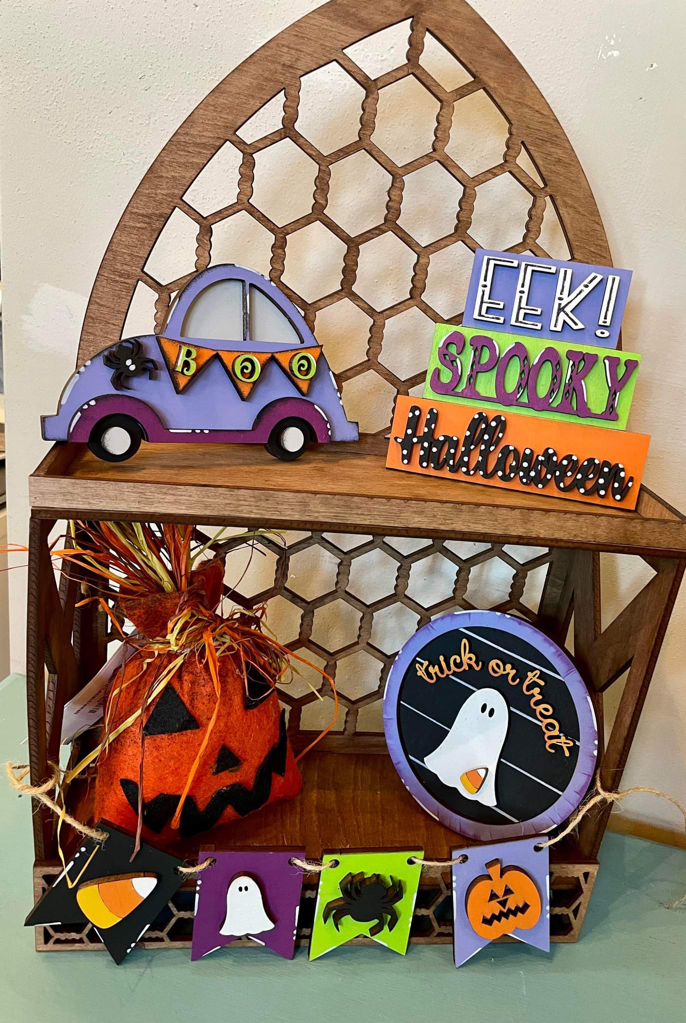 Tiered Tray Decor - Eek spooky Halloween