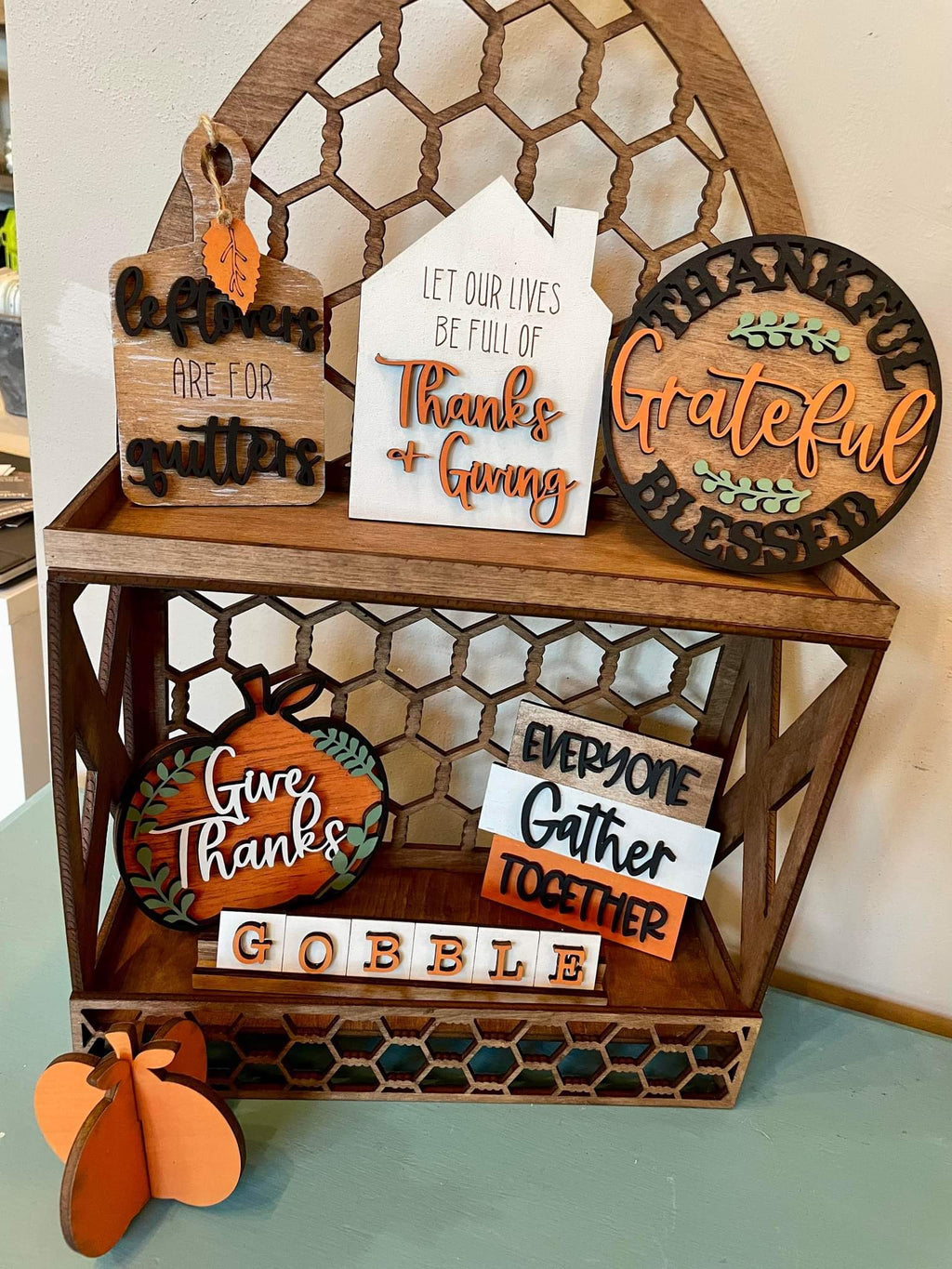 3D Tiered Tray Decor - Thanksgiving - everyone gather together