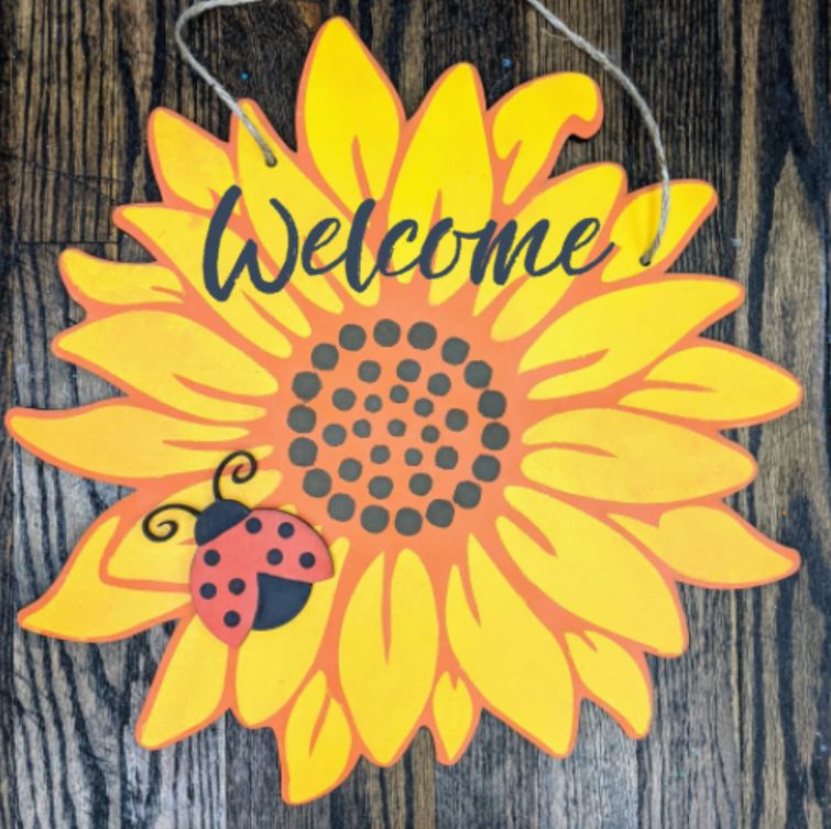 Door hanger Sunflower with Ladybug and Family Name