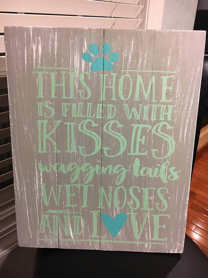 This home is filled with kisses -- Alternative design